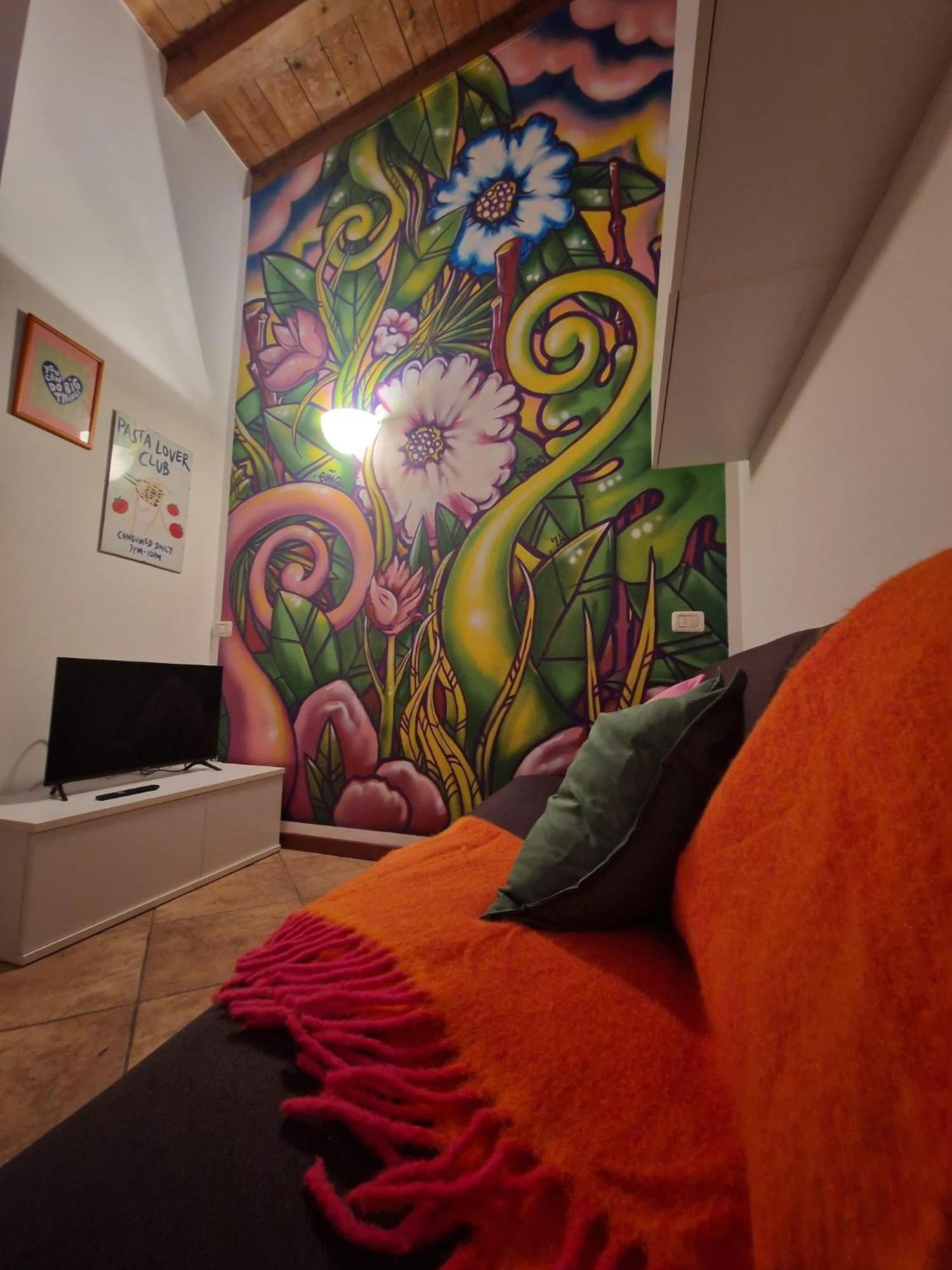 Pati Bilocale - Graffiti'S Apartment Бергамо Екстериор снимка